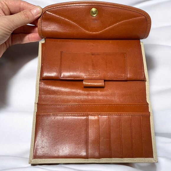 Vintage Dooney & Bourke All Weather Leather Kisslock Wallet Bone/British Tan - Picture 2 of 13